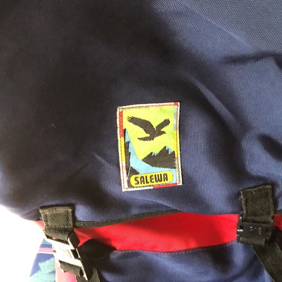 Beautiful Salewa women’s back bag - Picture 2 of 4